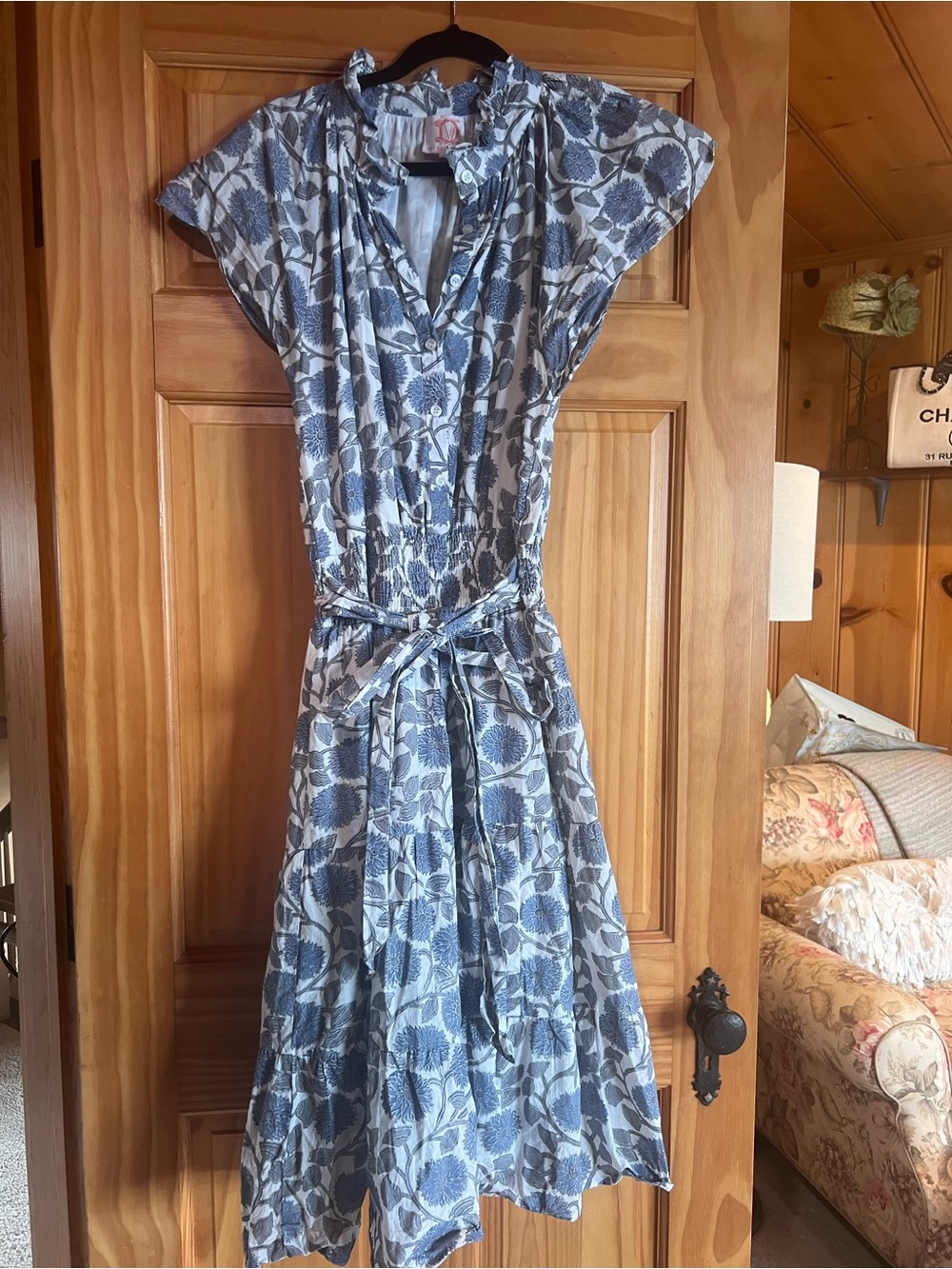 Victoria Dunn Blue Floral Tie-Waist Midi Dress